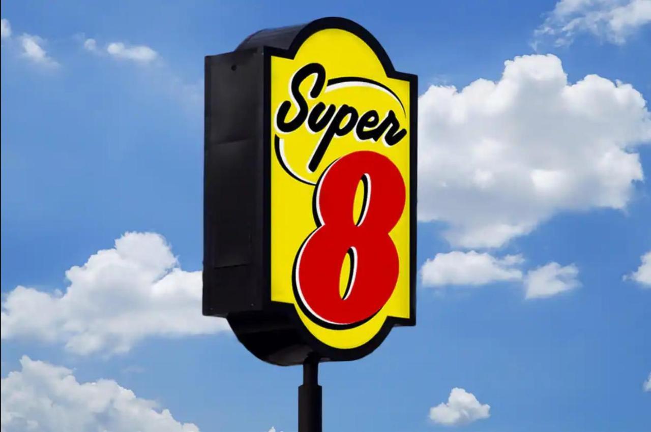 Super 8 By Wyndham Fort Worth Entertainment District Buitenkant foto