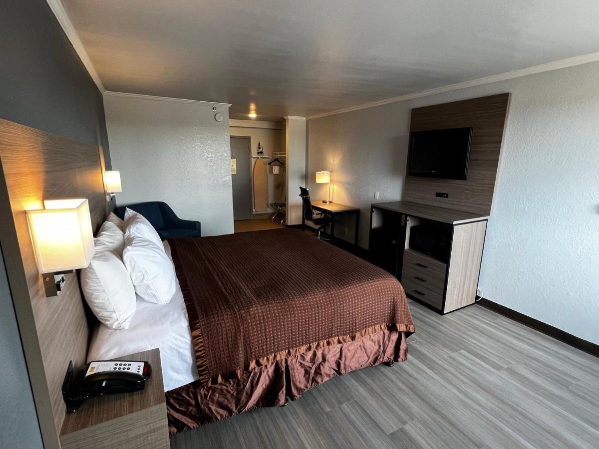 Super 8 By Wyndham Fort Worth Entertainment District Buitenkant foto
