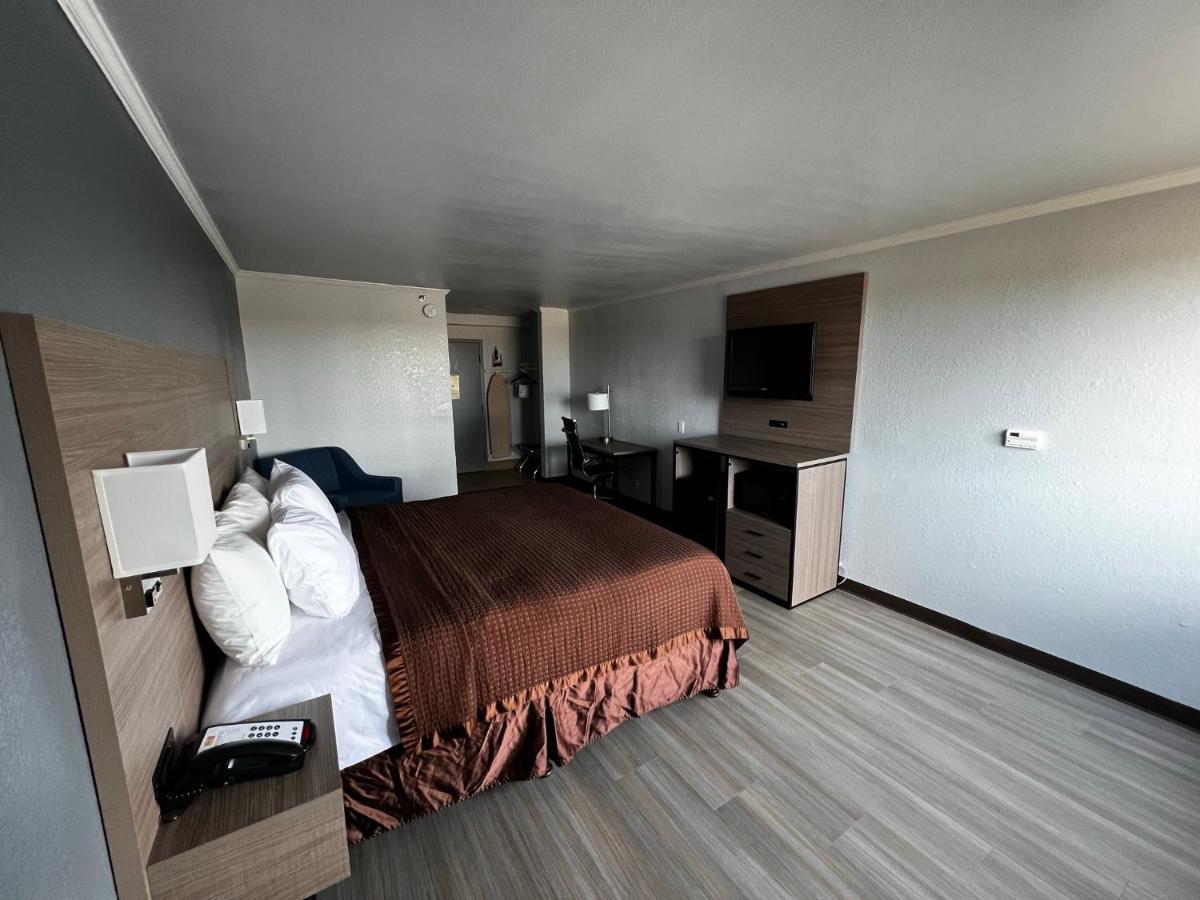 Super 8 By Wyndham Fort Worth Entertainment District Buitenkant foto